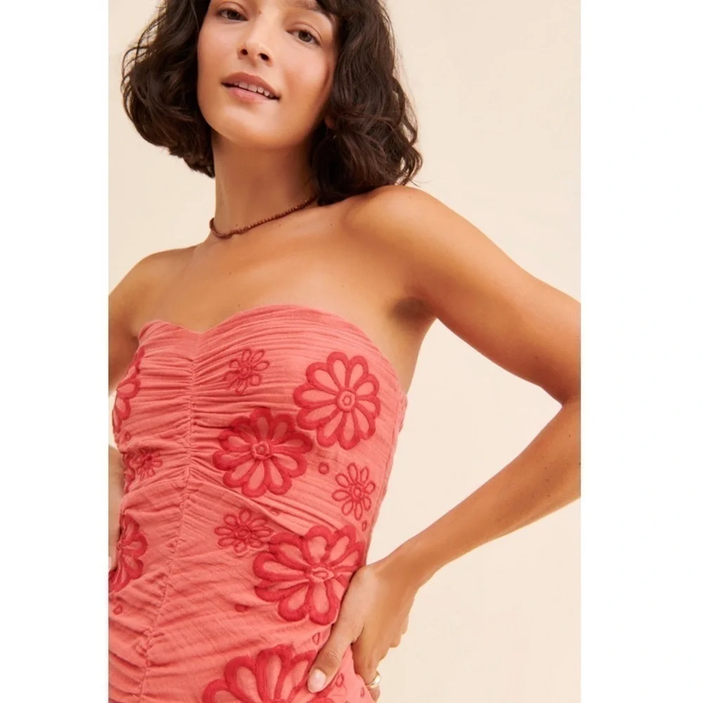 NWT FREE PEOPLE Mini Dress Y2K Strapless Ruched‎ Floral Embroidered Smocked Sz L